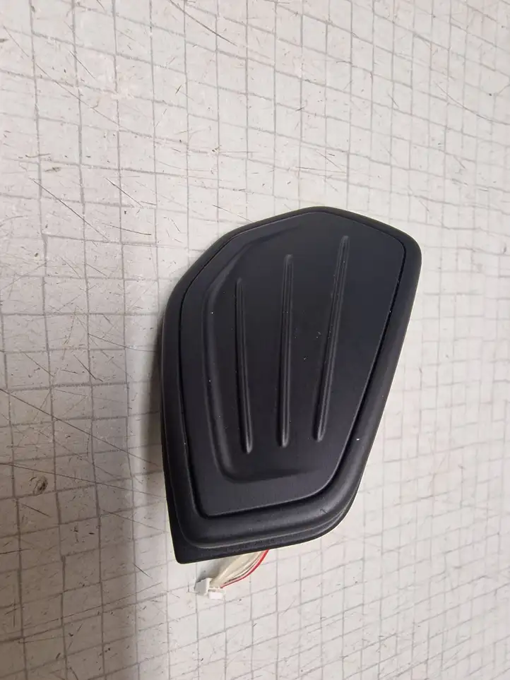Skoda Octavia Mk4 (2019 - ) 5E3951523 Кнопки на рулевом колесе — фото 1