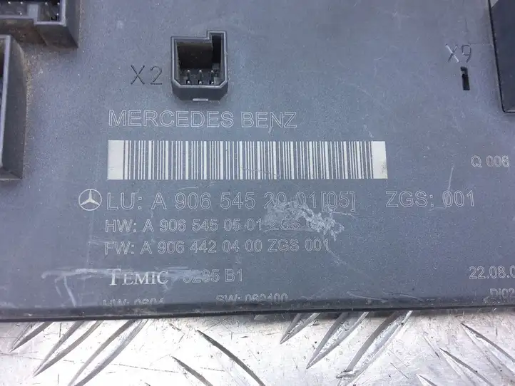 Volkswagen Crafter (2006 - 2016) A9065452001 Модуль комфорта — фото 4