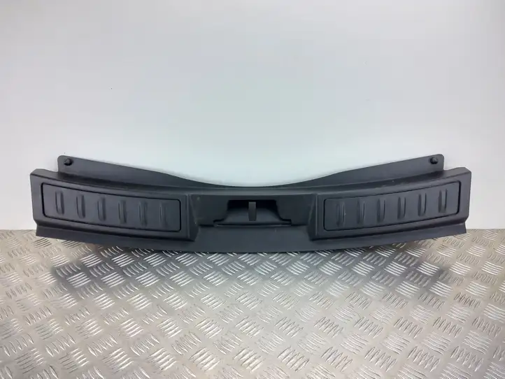 Land Rover Evoque II (2018 - ) K8D2113A10AB Отделка порога багажника — фото 1