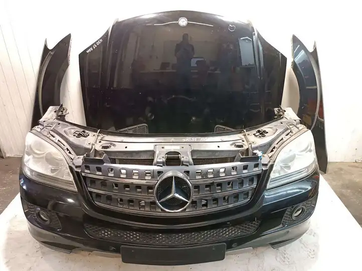 Mercedes-Benz ML W164 (2005 - 2011) Комплект передней части — фото 1