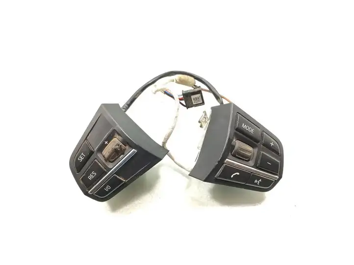 BMW 3 E90 E91 (2005 - 2012) 9229479 Кнопки на рулевом колесе — фото 1