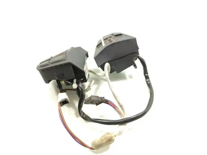 BMW 3 E90 E91 (2005 - 2012) 9229479 Кнопки на рулевом колесе — фото 3