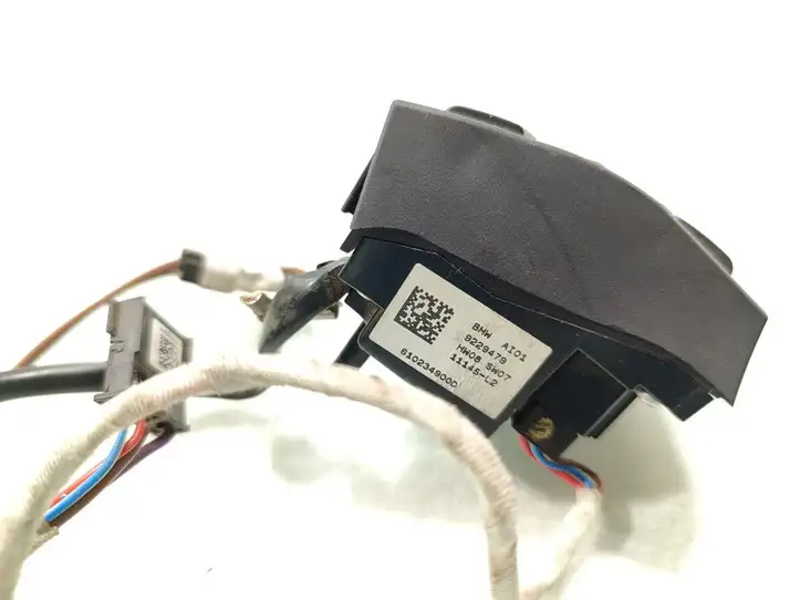 BMW 3 E90 E91 (2005 - 2012) 9229479 Кнопки на рулевом колесе — фото 6