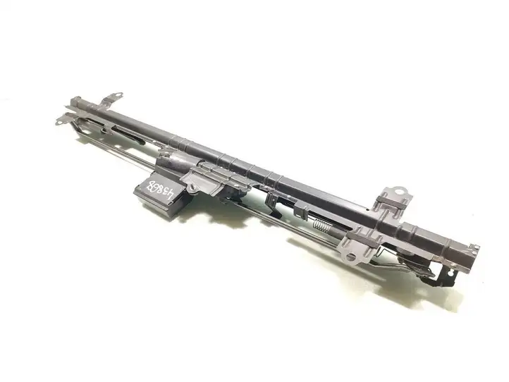Lexus IS 220D-250-350 (2005 - 2010) 64350-53010 Солнцезащитная шторка задней двери — фото 3