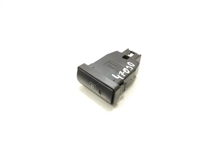 Toyota Prius (XW20) (2003 - 2009) 878-0M67 Кнопка парктроника — фото 1