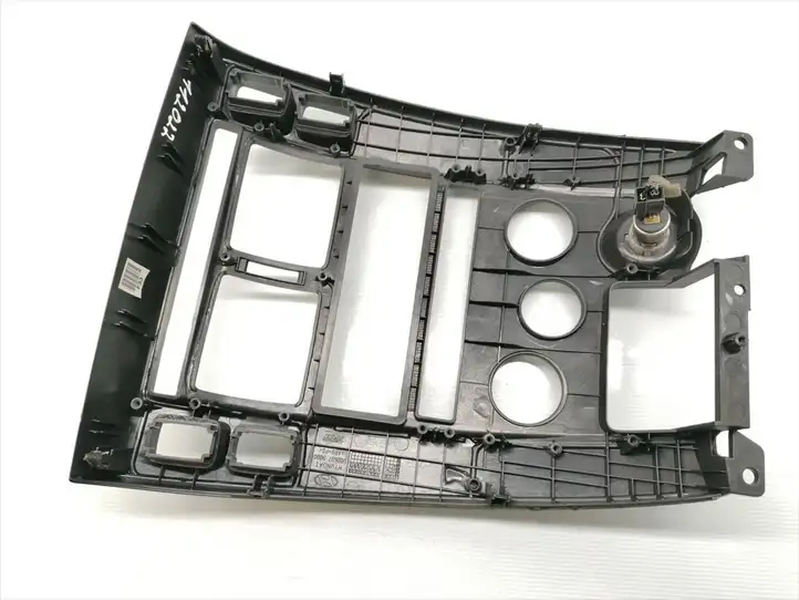 Hyundai Tucson JM (2004 - 2009) U02637-3800 Декоративная отделка — фото 6