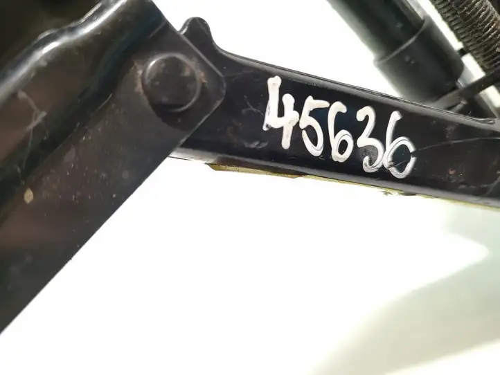 Land Rover Freelander 2 - LR2 (2006 - 2010) 6G92-17080-DB Домкрат — фото 7
