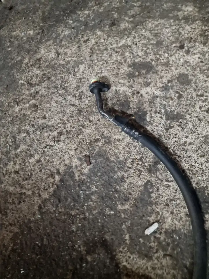 Ford Mondeo MK IV (2007 - 2014) Трубки и шланги кондиционера — фото 3