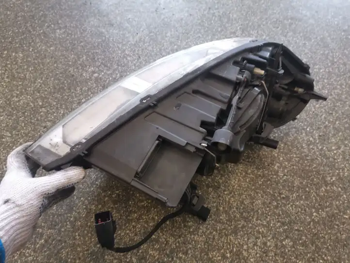 Volvo XC60 (2008 - 2013) 30763145 Передняя фара — фото 2