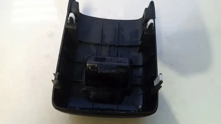 Toyota Avensis T250 (2003 - 2006) 5892305010 Прочие детали салона — фото 2