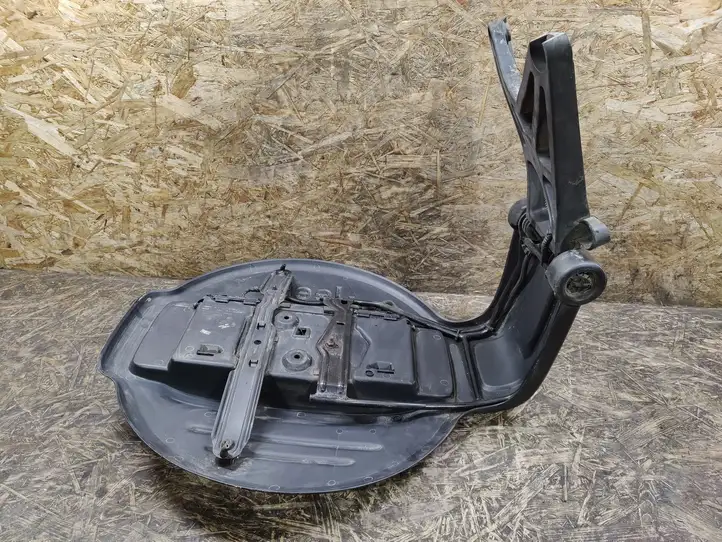 Jeep Cherokee (2007 - 2013) 5HF06TRMA Кронштейн запасного колеса — фото 11