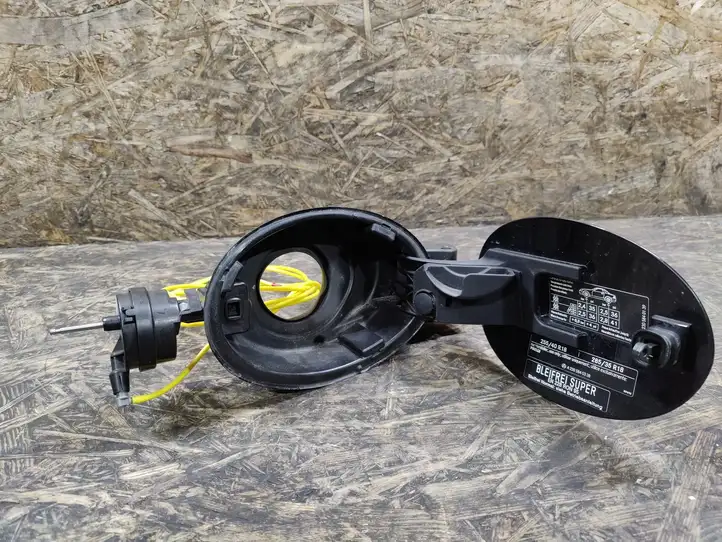 Mercedes-Benz SL R230 (2001 - 2012) A2305840139 Крышка топливного бака — фото 6