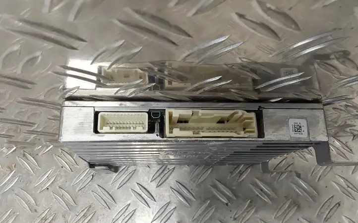 Toyota RAV 4 (XA40) (2012 - 2018) 8628042050 Усилитель звука — фото 3