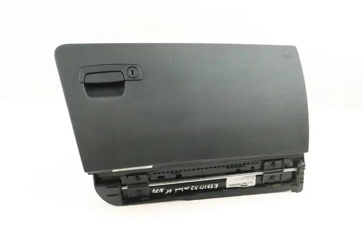 BMW 3 E92 E93 (2005 - 2014) 7151338 Вещевой ящик — фото 4