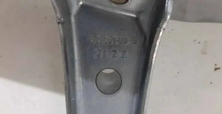 Tesla Model Y (2019 - 2024) 151946100B Ящик центральной консоли — фото 3