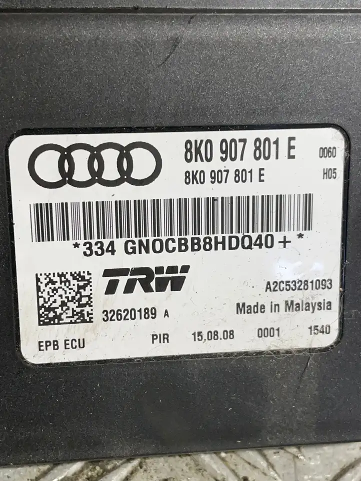 Audi A4 S4 B8 8K (2007 - 2011) 8K0907801E Блок управления стояночным тормозом — фото 3