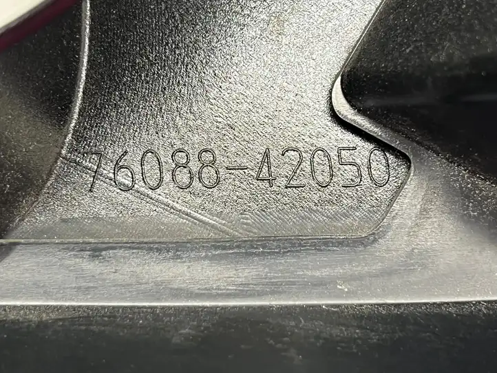 Toyota RAV 4 (XA50) (2018 - ) 7608842050 Задняя боковая обшивка салона — фото 5