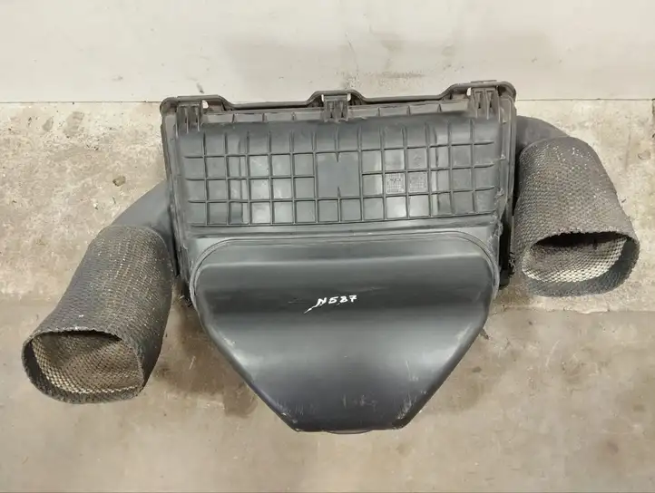 Maserati GranTurismo (2007 - 2019) Корпус воздушного фильтра — фото 7