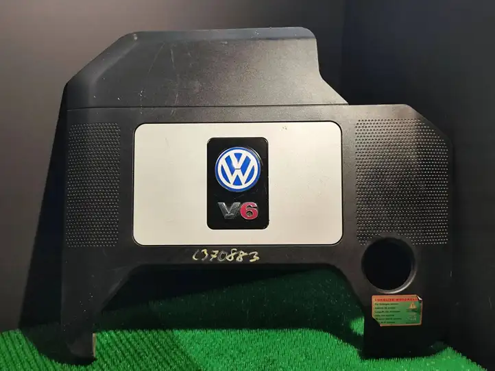 Volkswagen Golf IV (1998 - 2005) 022103925J Крышка двигателя декоративная — фото 1