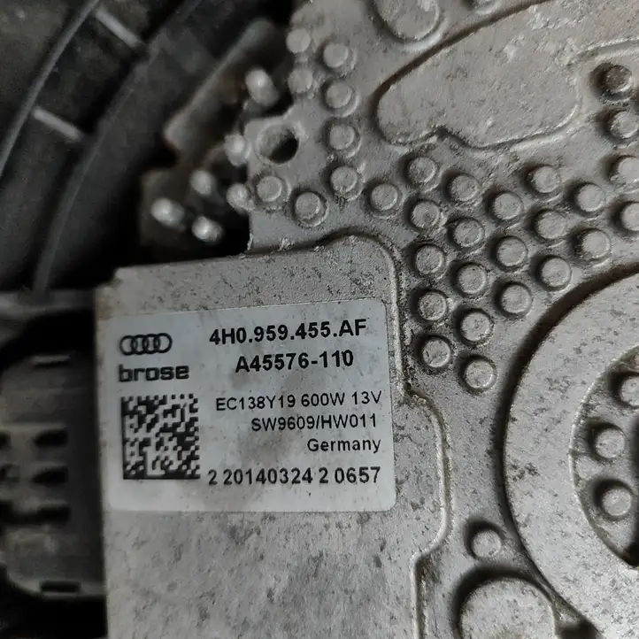 Audi A6 C7 (2014 - 2018) 4H0121003P Дифузор радиатора — фото 9