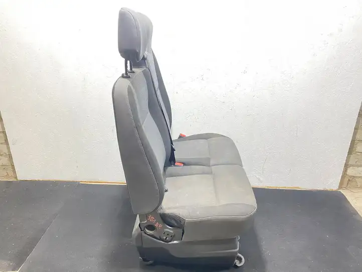 Nissan NV400 (2012 - 2020) 870500511R Переднее двойное сиденье — фото 2