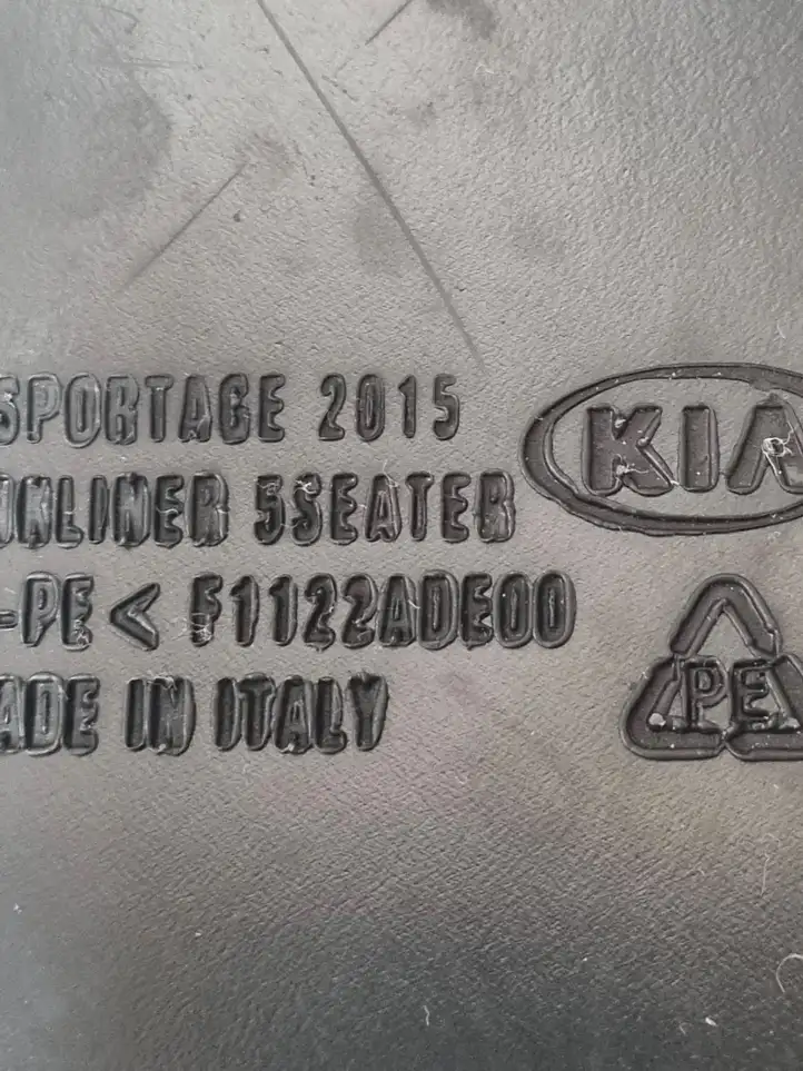 Kia Sportage (2016 - 2018) F1122ADE00 Резиновый коврик багажника — фото 5
