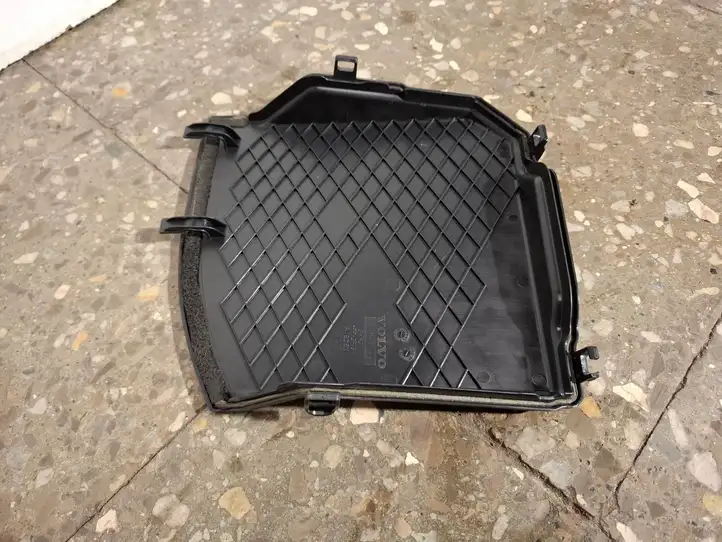 Volvo V60 (2013 - 2018) 31353766 Крышка ящика аккумулятора — фото 4