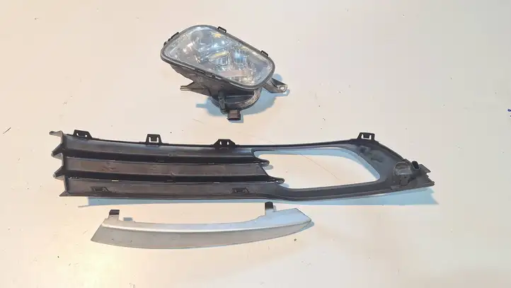 Volvo V70 (2013 - 2016) 31323993 Решетка противотуманной фары — фото 11