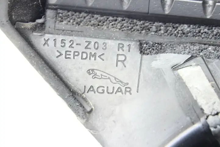 Jaguar F-Type (2013 - ) X152Z03 Уплотнитель стекла передней двери — фото 5