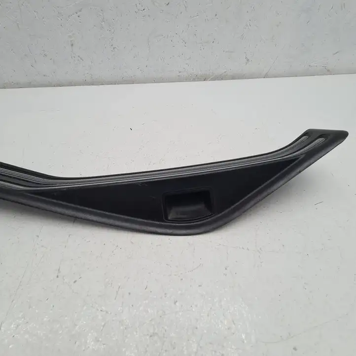 BMW 3 E46 (1998 - 2005) 51478219187 Внутренняя отделка заднего порога — фото 2