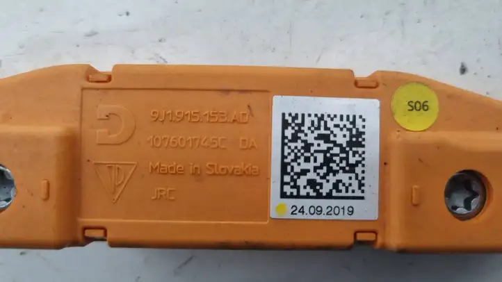 Porsche Taycan 9J1 (2019 - ) 9J1915153AD Трубки охлаждения батареи гибридного / электромобиля — фото 10