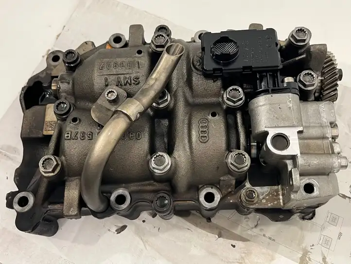 Volkswagen PASSAT B6 (2005 - 2010) 03G103537B Балансир масляного насоса — фото 10