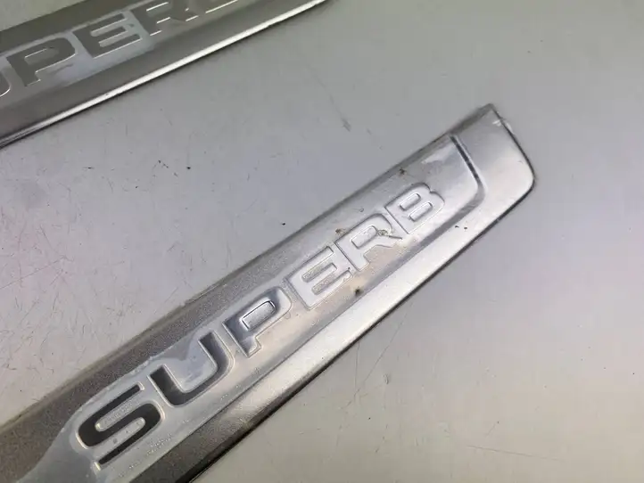 Skoda Superb B8 (3V) (2015 - 2023) 3V0853813P Внутренняя отделка заднего порога — фото 21