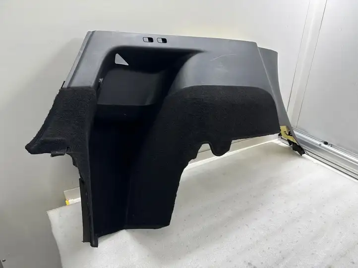 Tesla Model Y (2019 - 2024) 149307600B Боковая обшивка багажника — фото 1