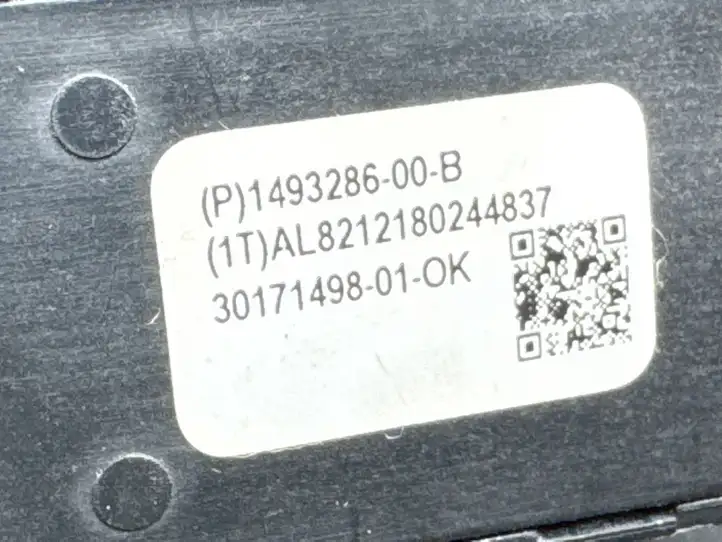 Tesla Model Y (2019 - 2024) 149307600B Боковая обшивка багажника — фото 2