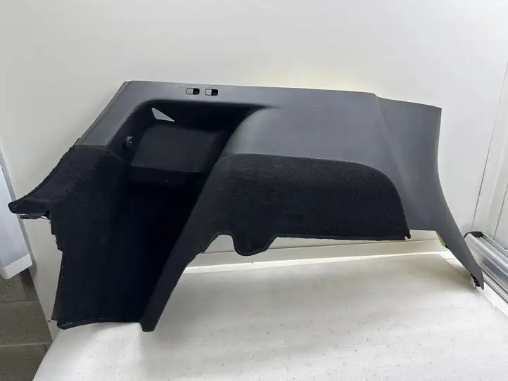 Tesla Model Y (2019 - 2024) 149307600B Боковая обшивка багажника — фото 3