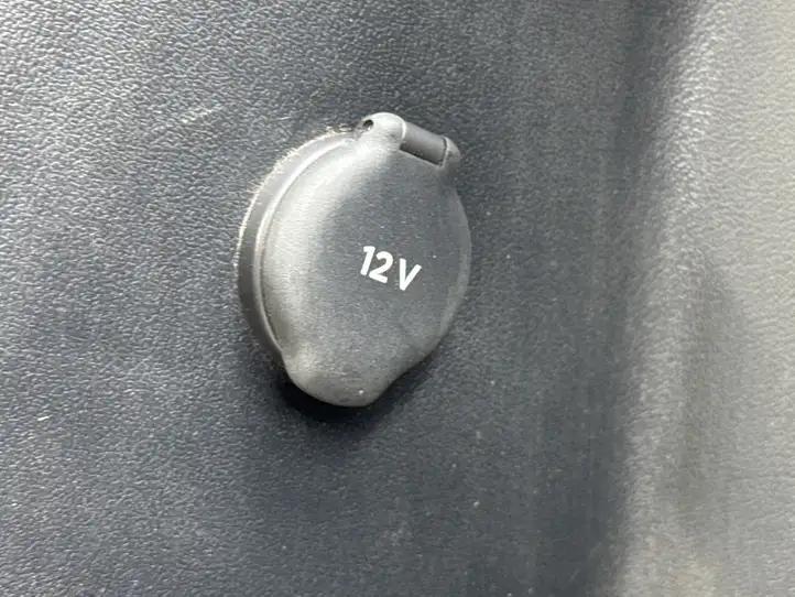 Tesla Model Y (2019 - 2024) 149307600B Боковая обшивка багажника — фото 7