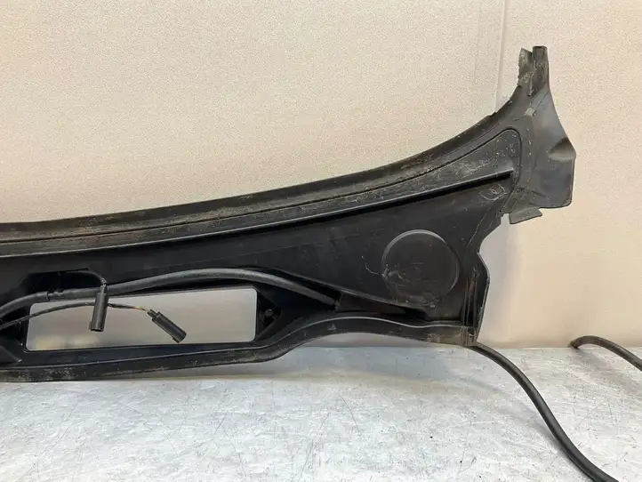 BMW 3 E92 E93 (2005 - 2014) 7161033 Жабо стеклоочистителей — фото 17