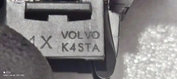 Volvo XC60 (2017 - ) PX1K4STA Крюк — фото 2