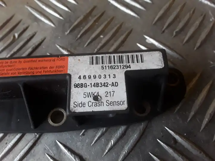 Ford Focus (1998 - 2004) 98BG14B342AD Датчик удара SRS — фото 3