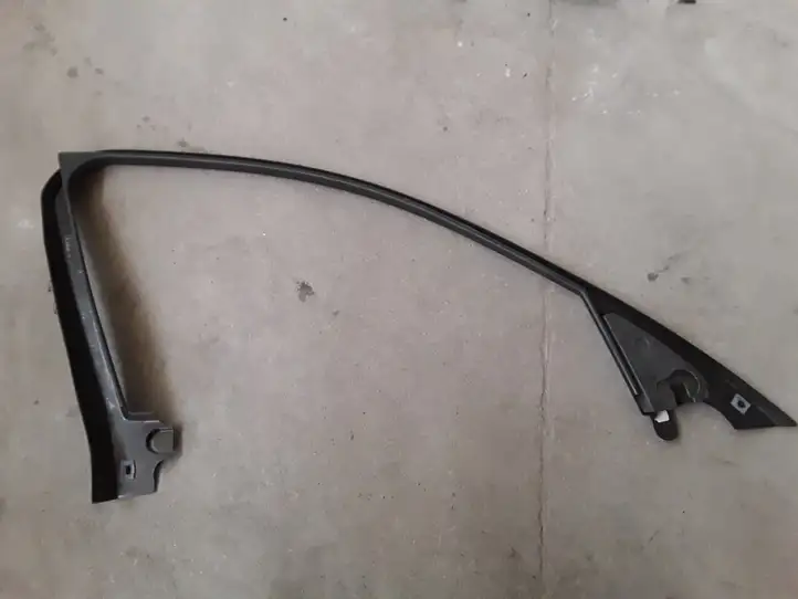 BMW 3 F30 F35 F31 (2012 - 2018) 7259382 Накладка стекла передней двери — фото 3
