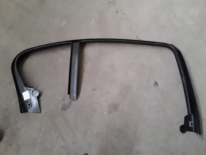 BMW 3 F30 F35 F31 (2012 - 2018) 7259710 Накладка стекла задней двери — фото 2