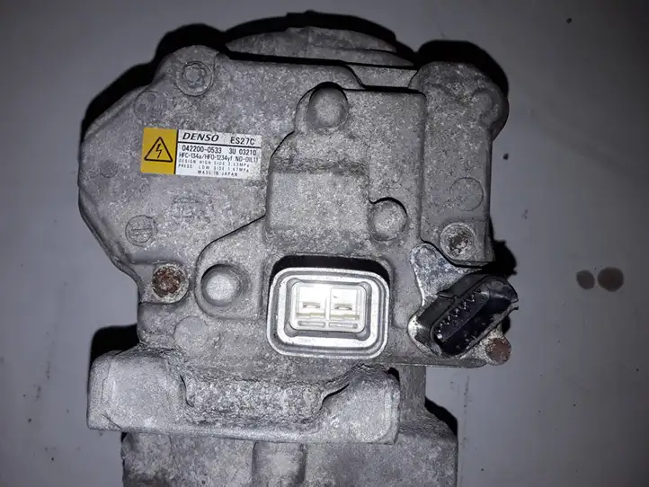 Toyota RAV 4 (XA40) (2012 - 2018) 0422000533 Компрессор (насос) кондиционера воздуха — фото 3