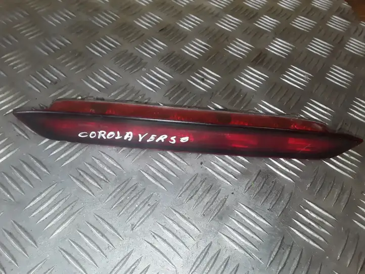Toyota Corolla Verso E121 (2001 - 2004) E43020002 Дополнительный стоп фонарь — фото 1