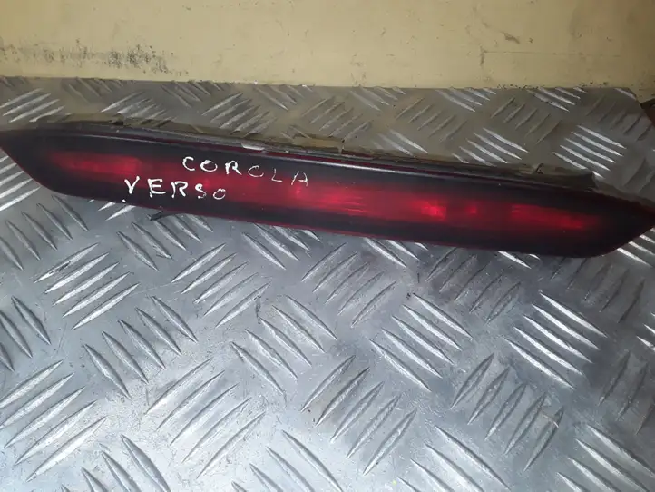 Toyota Corolla Verso E121 (2001 - 2004) E43020002 Дополнительный стоп фонарь — фото 1
