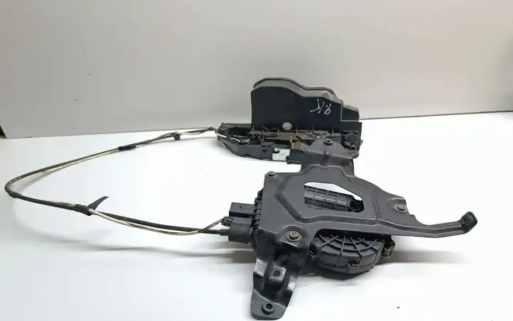 BMW 5 GT F07   7149447 Замок задней двери