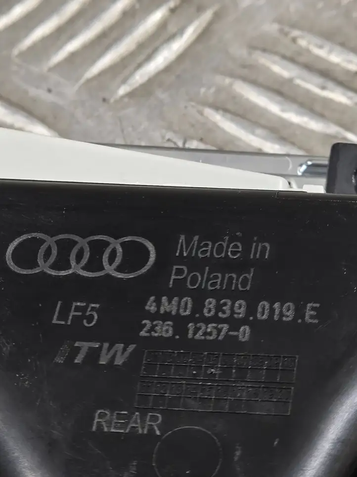 Audi Q7 4M (2015 - ) 4M0839019E Внутренняя ручка задней двери — фото 4