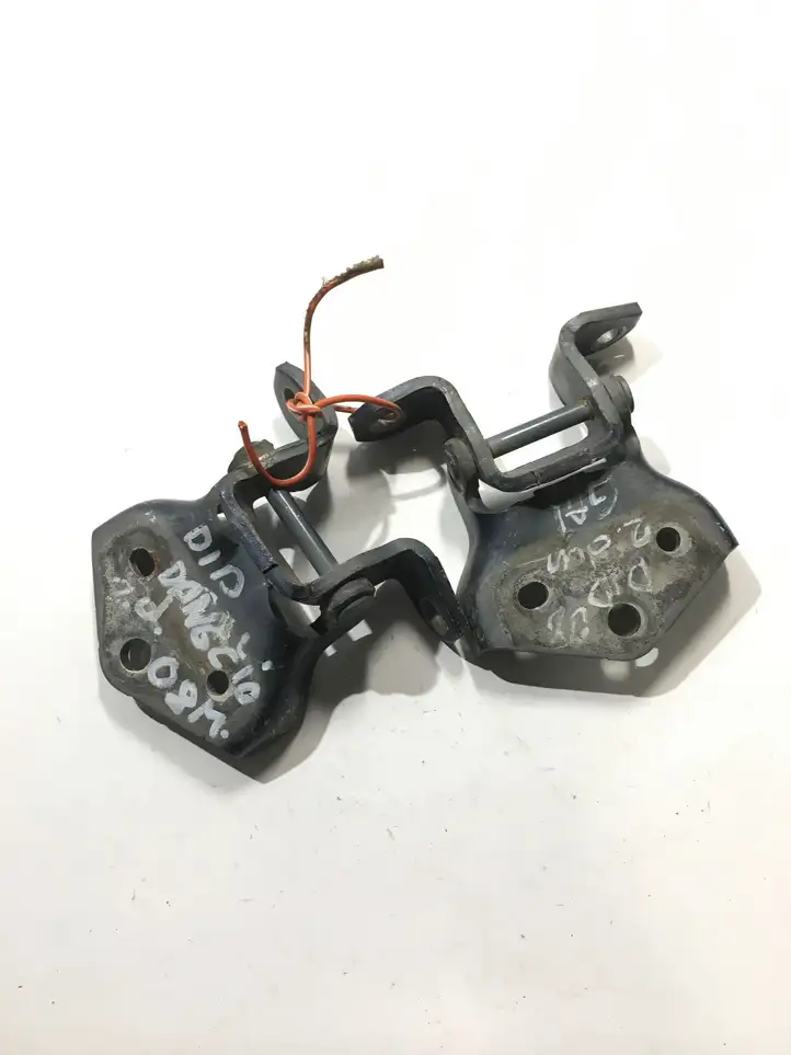 Mitsubishi Pajero (2006 - 2011)   Комплект петлей багажника