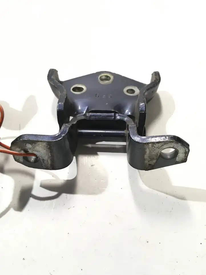 Mitsubishi Pajero (2006 - 2011)   Комплект петлей багажника