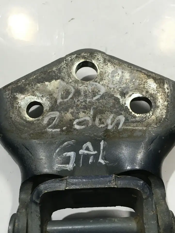 Mitsubishi Pajero (2006 - 2011)   Комплект петлей багажника